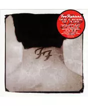 FOO FIGHTERS - THERE IS NOTHING LEFT TO LOSE (CD)