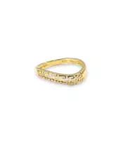 18K GOLD DIAMOND RING