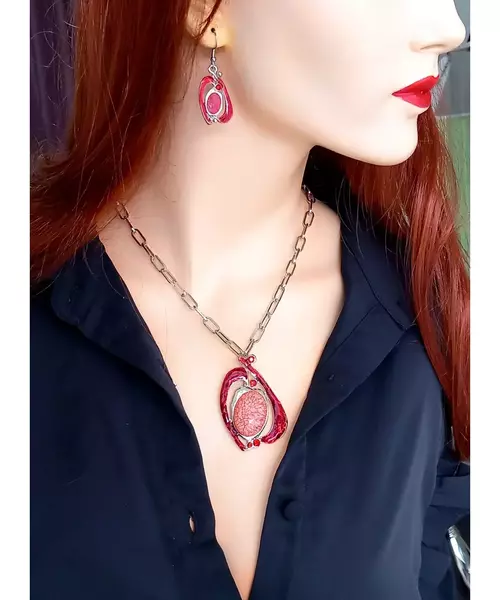 Handmade Necklace & Earrings "Fantastic Red"