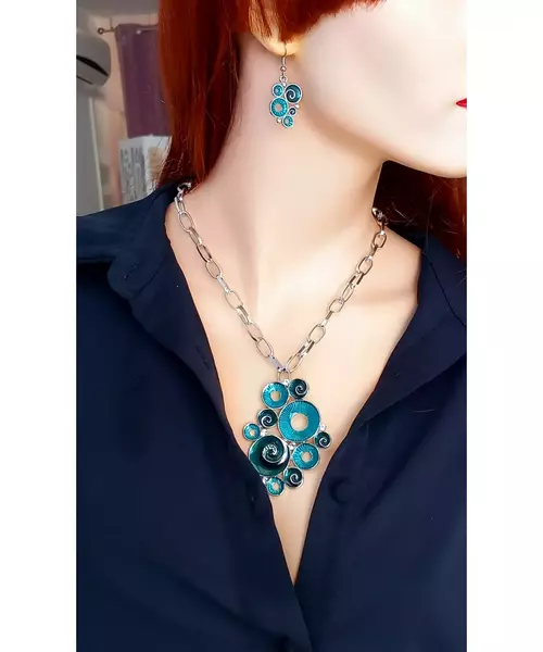 Stunning Turquoise Necklace & Earrings "Eternity"