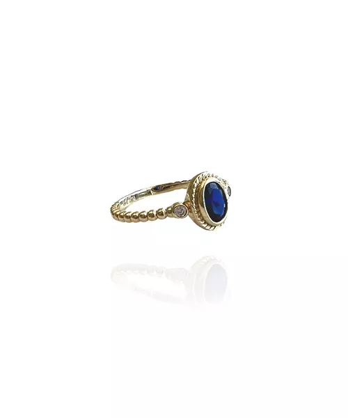 9ct Gold Vintage Ring with blue zircon