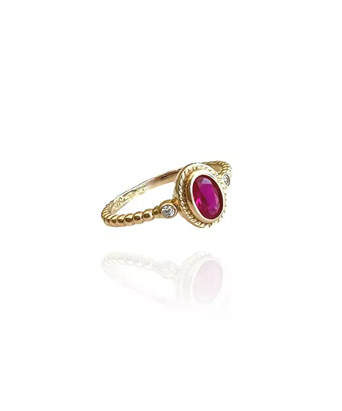 9ct Gold Vintage Ring with pink zircon