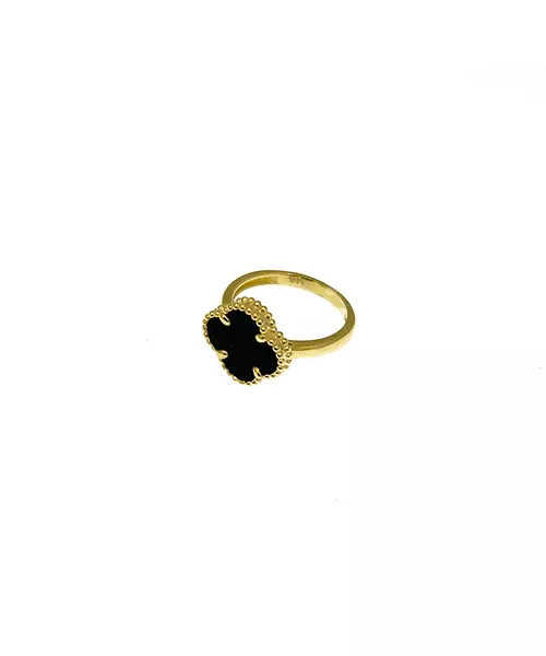 9ct Yellow Gold Ring with Onyx