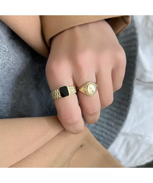 9ct Yellow Gold Chain Ring with Onyx