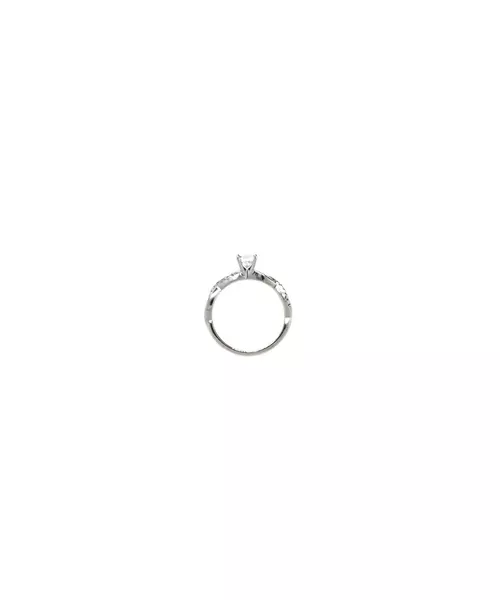 Round Briliant Diamond Ring with Twist side Design