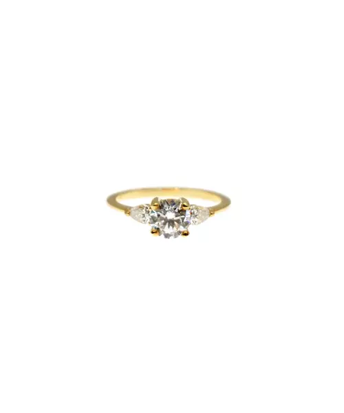 9ct Gold Ring - Three Stones