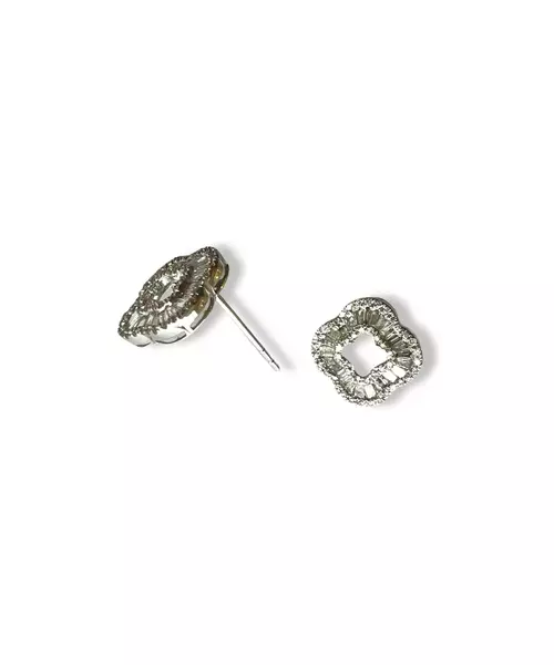 18ct White Gold Earrings with Diamonds