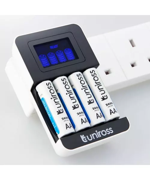 Uniross UCU002 USB Charger With LCD Screen