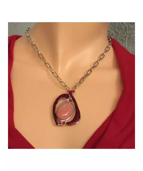 Necklace "Gorgeous red"