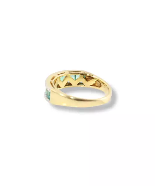 14k emerald and diamond ring