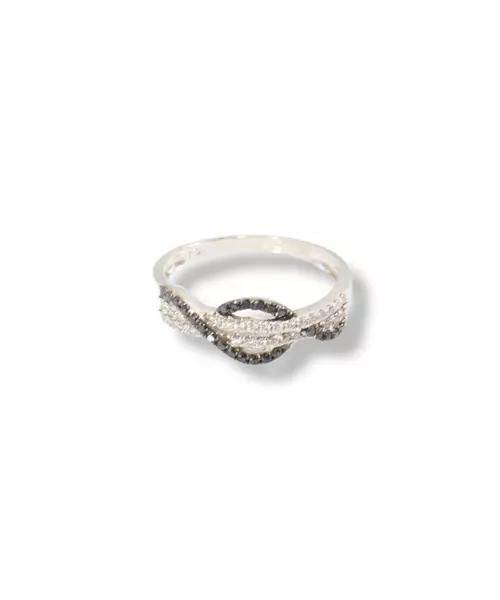 BLACK  WHITE DIAMOND 18K RING