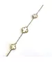 9ct Gold Bracelet with 3 flowers